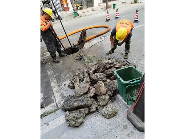 长沙管道疏通,高压车管道疏通